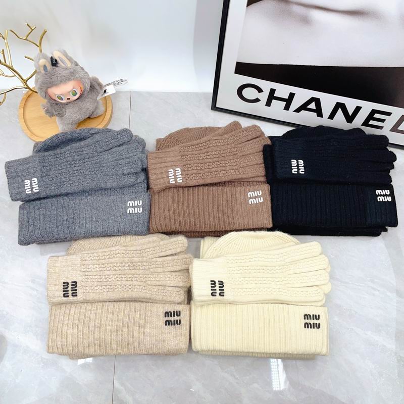 Miumiu scarf hat gloves dx02
